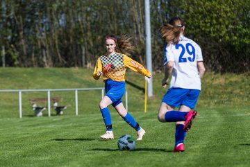 Bild 34 - B-Juniorinnen Bramstedter TS - SSV Hennstedt : Ergebnis: 3:7